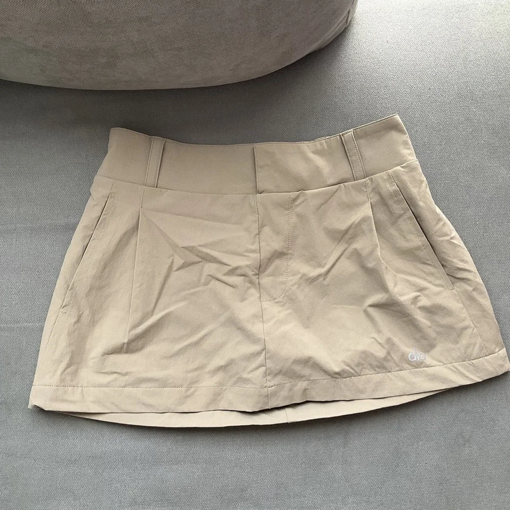Alo Yoga Fan Club Mini Skirt Gravel XS